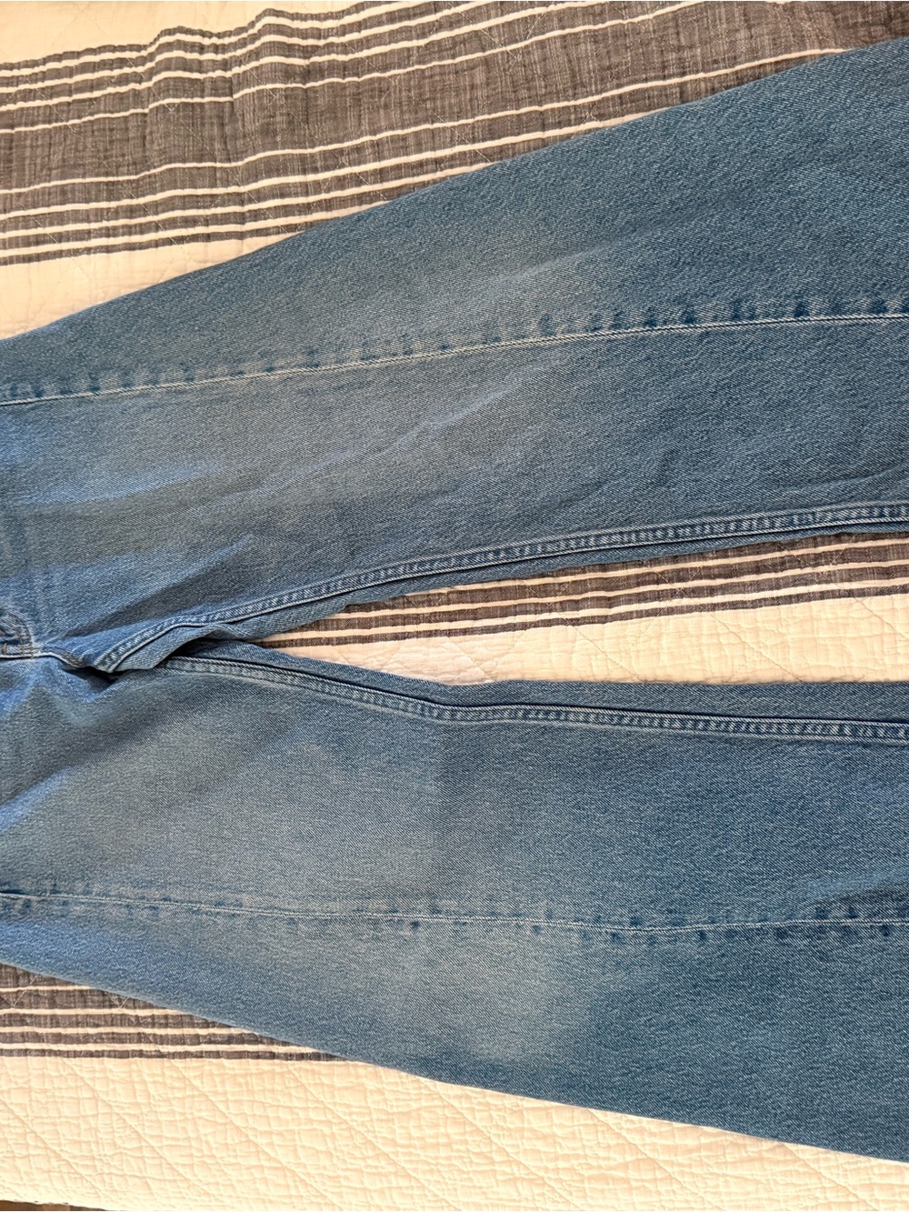 MOTHER Wide-Leg High Rise Jeans in Blue Wash - Picture 3 of 6